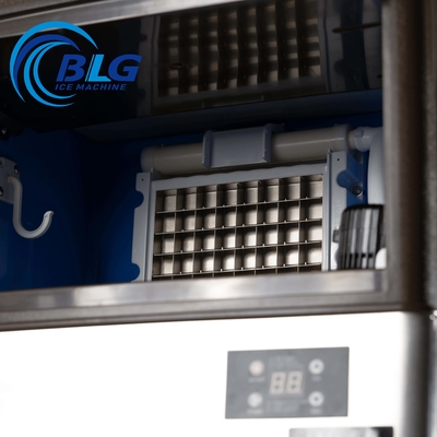 BLG Commercial 40kg/24h Cube Ice Machine 6kg Storage Capacity 220V Energy Saving Compressor Plug Customizable Automatic
